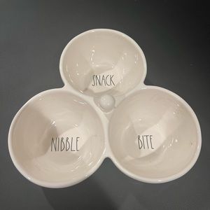 Rae dunn snack serving tray